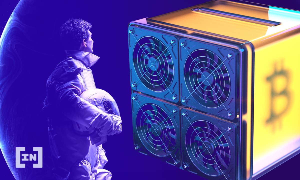 Malezya Polisi Bitcoin Madencilik Cihazlarını Silindirle Ezdi