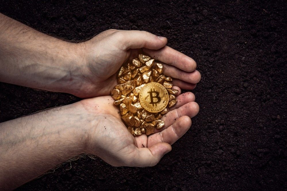 Gram Altın ve Bitcoin Rezerv Para mı Olacak? Tecrübeli Analist Yorumladı